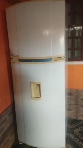 Vendo geladeira Consul 480 litros