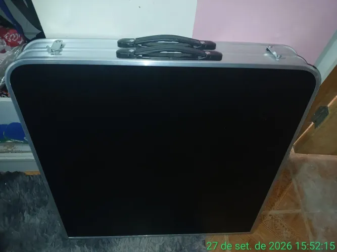 Mesa de alumínio dobrável Vende =Se