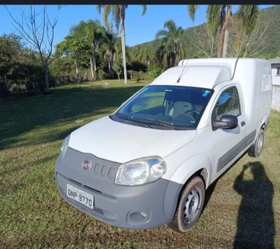 Fiat Fiorino Furgão Work. Hard 1.4 Flex 8V 2P 2018