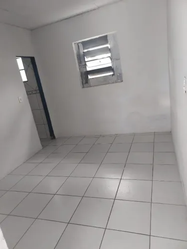 Aluguel KIitnet 2 quartos + banheiro, incluso água, energia e IPTU, no Jd. Presidente