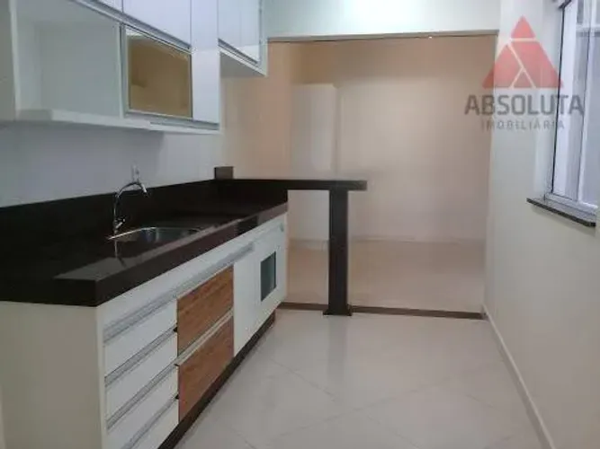 Casa com 2 dormitórios para alugar por R$ 1.800/mês - Parque Universitário - Americana/SP