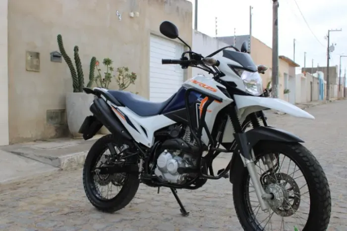 BROS 160 2024 MUITO POUCO USADA (17.000,00 KM)