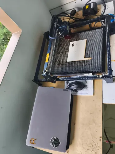 Máquina Laser 45x45 com tubo laser de 20w de potência