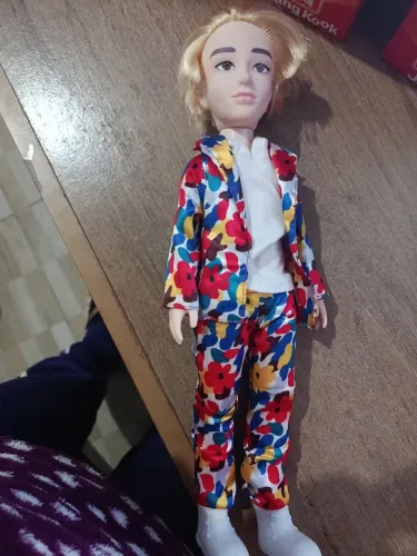 boneco kim Seokjin