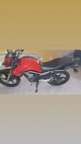 Honda titan pouco usada
