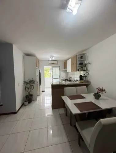 Apartamento à Venda - Sacada 2 Dormitórios | Último Andar | Vista para Área Verde