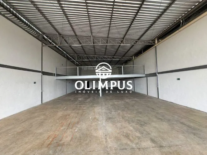 Galpão para Alugar na Galeria Splêndido no Bairro Laranjeiras em Uberlândia