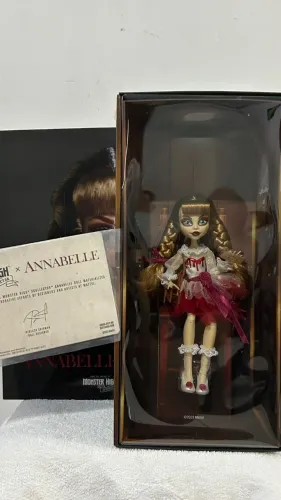Boneca Anna Belle Monsters High Skullector