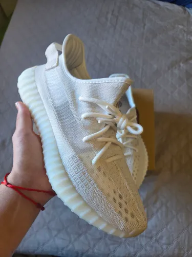 Tênis Adidas Yezzy 350v2 bone