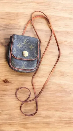 Bolsa Louis Vuitton pochette Cancun original