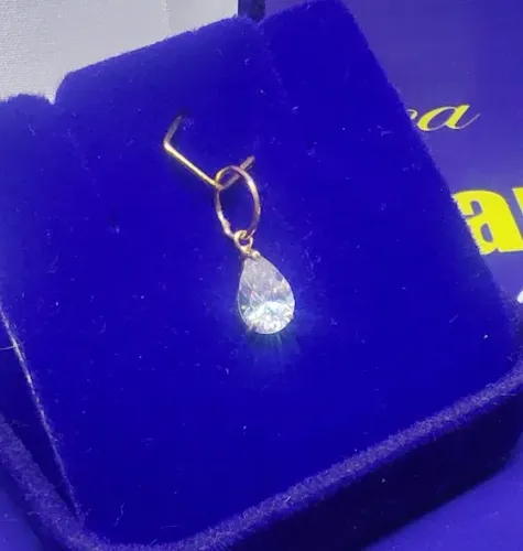 Pingente Gota Branca Zircônia 6 mm Ouro 18 Kilates                                        