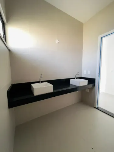 CASA À VENDA | 3 SUÍTES | PRONTA PARA MORAR | COITÉ  EUSÉBIO