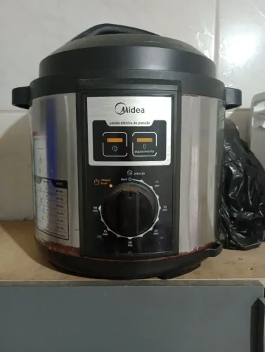 Panela de pressão elétrica Midea