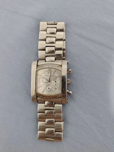 Relógio masculino marca Bulgari