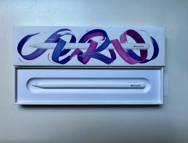 Apple Pencil Pro SEMINOVA - Garantia Apple Ativa