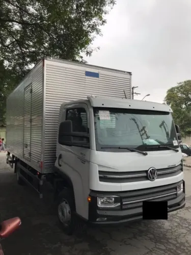 Volskwagen 11.180 bau ano 2020