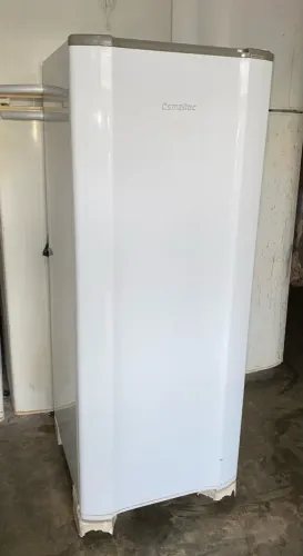 Geladeira esmaltec