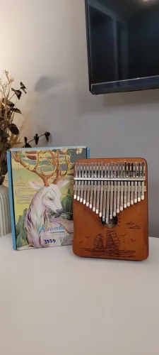 Instrumento kalimba