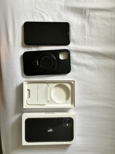 iPhone 11 black 64GB