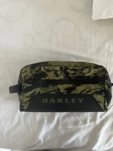 Bolsa Necessaire oakley