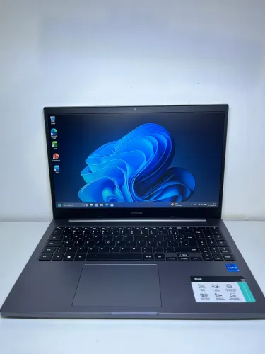 SAMSUNG i5 11ª Geração + Intel Iris | 8GB RAM | SSD 256GB | 90 Dias de Garantia
