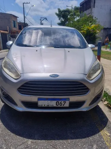 Ford Fiesta 1.5 16V Flex Mec. 5P 2014