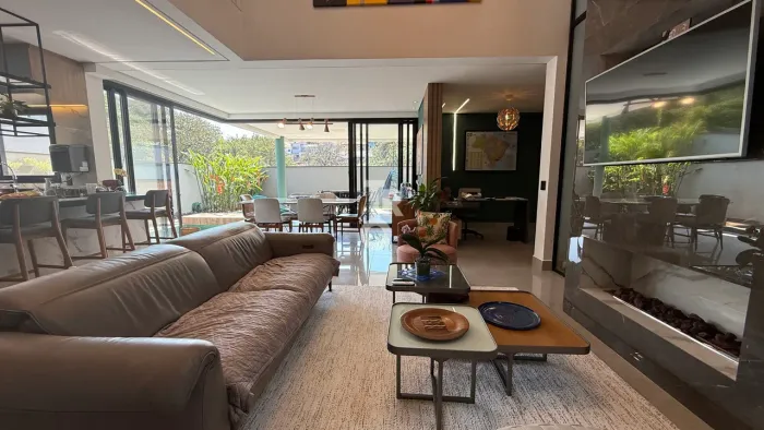 Casa à venda com 3 Suítes 285m² no Condomínio Village das Flores Jundiaí/SP