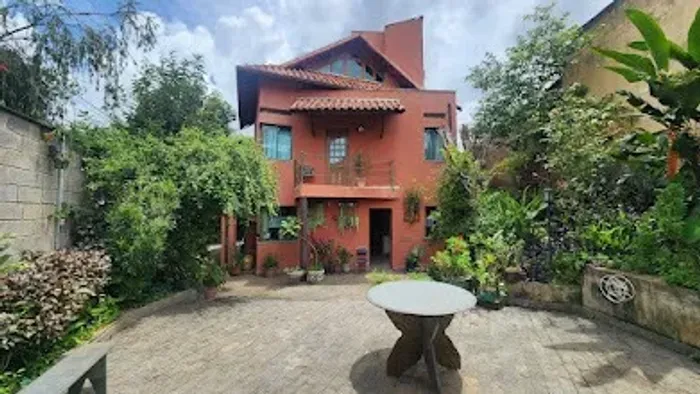 Quarto de Solteiro em Imóvel de Alto Padrão