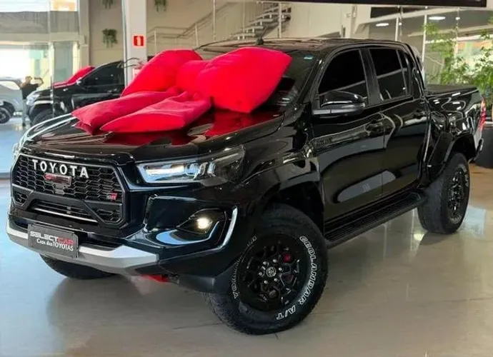 Toyota Hilux CD Gr-s 4X4 2.8 TDI Dies. Aut. 2024