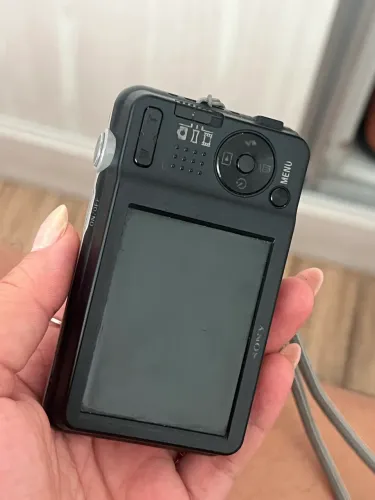 Sony Cyber-shot DSC-W570