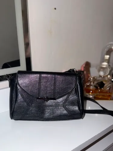 Bolsa transversal preta