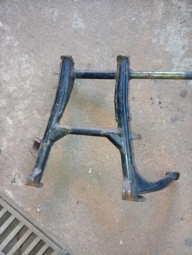CAVALETE CENTRAL DA HONDA CB 500 ANO 1997 A 2005 HONDA COM PINO SÓ FALTA A MOLA EM ÓTIMAS