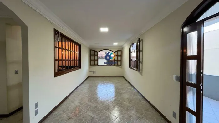 Casa a venda em Itapebussu 4 Dormitórios.