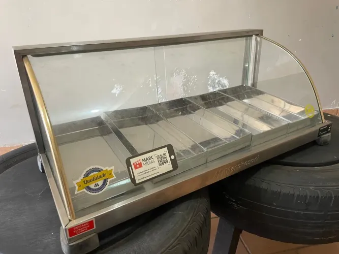 Vitrine de salgado
