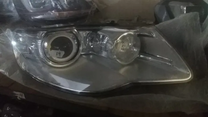 Farol Touareg 2007 2008 2009 2010