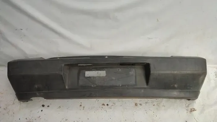 Parachoque traseiro Fiat uno 2005/2013 *