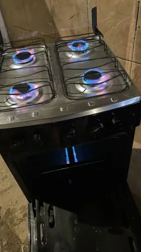 Fogão 4 Bocas com Forno - Excelente Estado!
