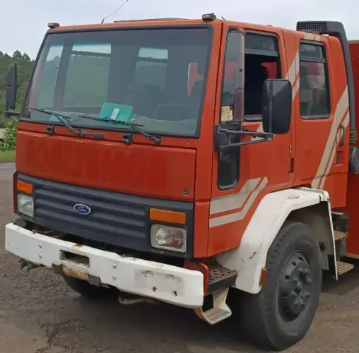 Cabine Dupla Caminhão Ford Cargo até 2011 com nota fiscal Cabine 04 portas Caminhão Ford C