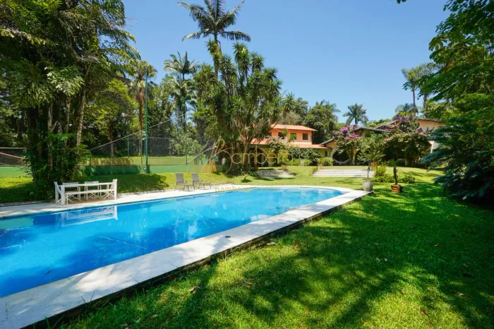 CONDOMÍNIO CHÁCARA FLORA ÚNICA CASA COM QUADRA DE TENIS `A VENDA - JARDIM - PISCINA - ÁREA