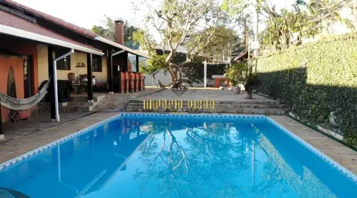 Chácara para Locação com 5 Dormitórios, sendo 2 Suítes, Piscina e Espaço Gourmet na Vila H