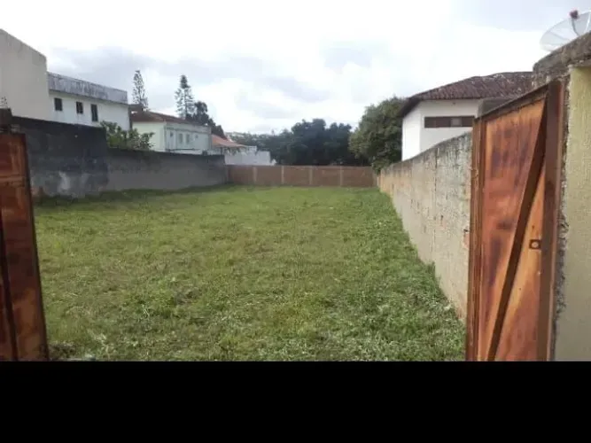 Terreno 750m2 na Av. Simoa Gomes