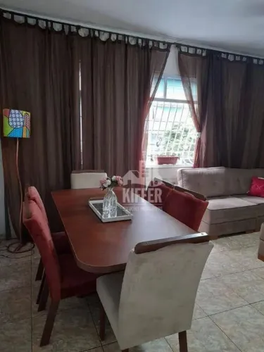 Casa 4 Quartos com Terraço e Potencial Comercial em Icaraí