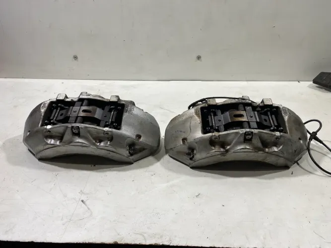 Par Pinca de freio Brembo Range Rover Vogue Sport 2017 2018 2019 