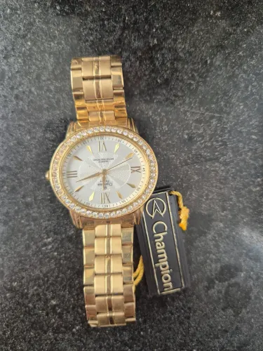 Relógio Champion Dourado com Detalhes em Strass - Novo