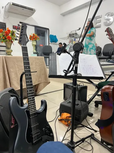 Guitarra tagima sixmart 