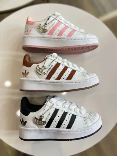 Tênis ADIDAS SUPER STAR INFANTIL NUMERAÇÃO DO  26 ao 33