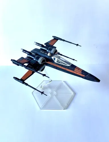 Nave X-Wing Starfighter  Star Wars 2015 completa
