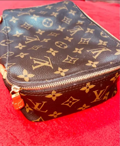 Necessaire Louis Vuitton Autêntica