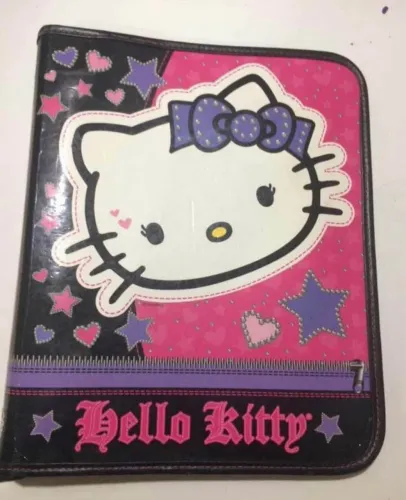 Fichário Hello Kitty com zíper