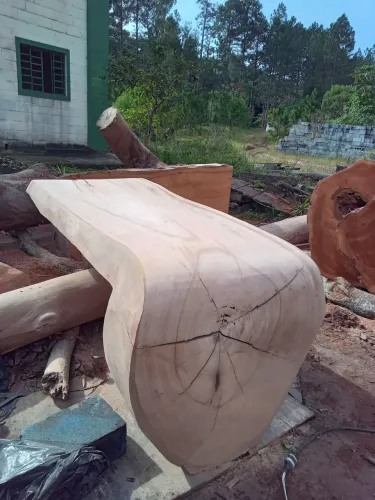 Mesa cascata rústica 